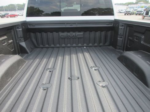 New 2026 GMC Sierra 2500 SLE w/ SLE Value Package; AWD/4WD image 7