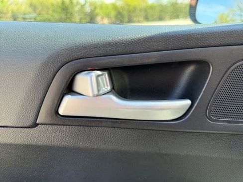 Used 2021 Kia Sportage LX AWD/4WD image 33