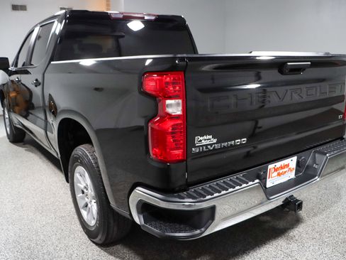 Used 2020 Chevrolet Silverado 1500 LT w/ Trailering Package image 9