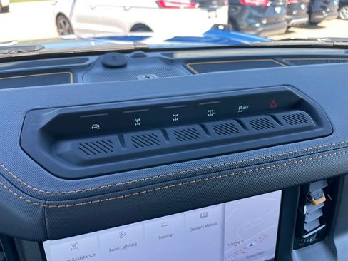 Used 2024 Ford Bronco Badlands AWD/4WD image 42