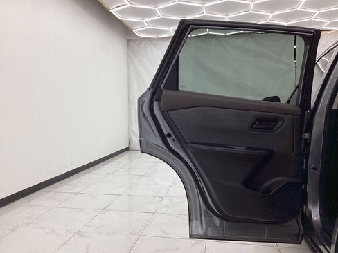 Used 2021 Nissan Rogue S image 25