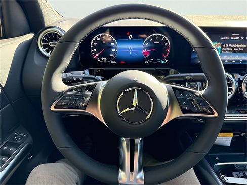 New 2026 Mercedes-Benz GLA 250 4MATIC image 14