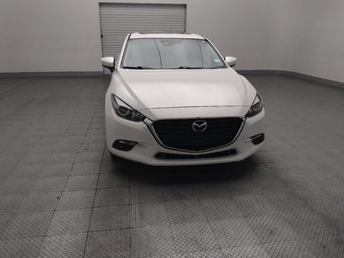 Used 2018 MAZDA MAZDA3 Touring FWD image 14
