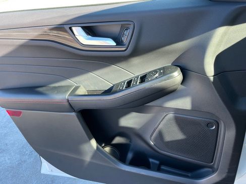 New 2026 Ford Escape ST-Line w/ Tech Pack #1 image 16