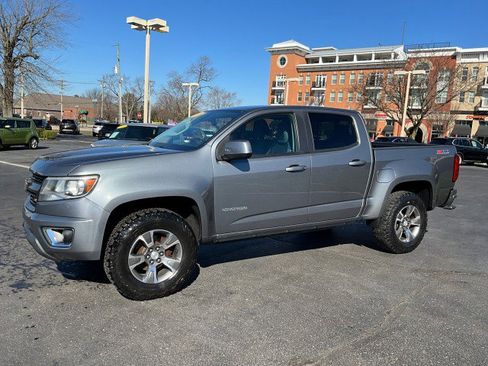 Used 2018 Chevrolet Colorado Z71 image 3