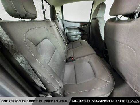 Used 2021 Chevrolet Colorado LT w/ LT Convenience Package image 24