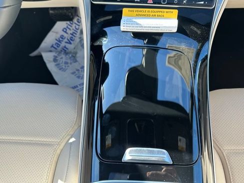 Used 2026 Mercedes-Benz GLC 300 4MATIC image 31