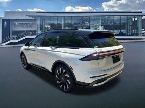 New 2026 Lincoln Nautilus Reserve AWD/4WD image 5