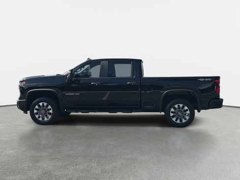 Used 2024 Chevrolet Silverado 2500 Custom w/ Custom Value Package AWD/4WD image 5