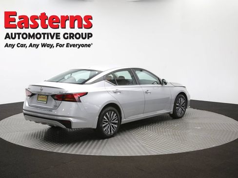Used 2023 Nissan Altima 2.5 SV AWD/4WD image 40