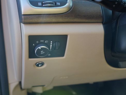 Used 2016 Jeep Grand Cherokee Laredo w/ Quick Order Package 23E AWD/4WD image 17