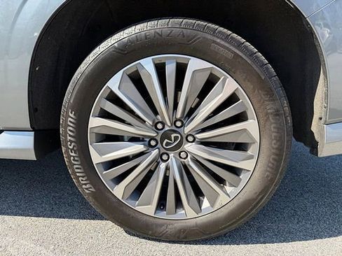 Certified 2025 INFINITI QX80 Sensory image 20