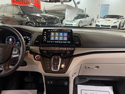 Used 2025 Honda Odyssey EX-L image 21