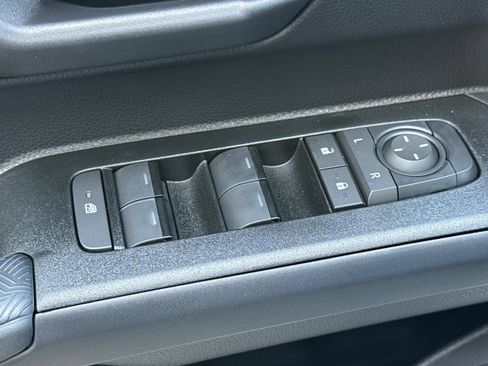 New 2026 Toyota 4Runner SR5 AWD/4WD image 12