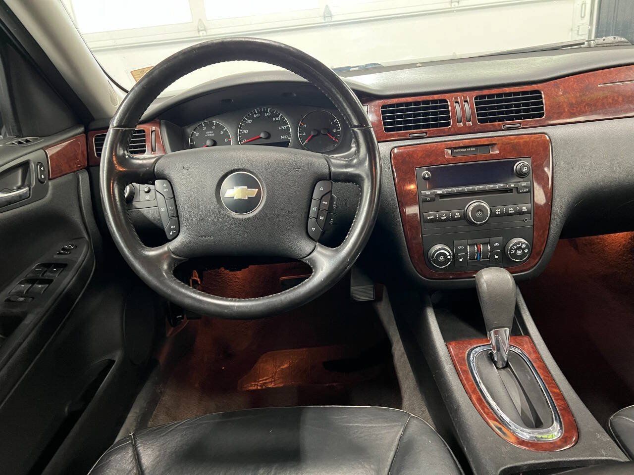 Used 2007 Chevrolet Impala LT FWD image 8