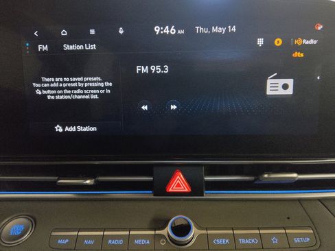 Used 2025 Hyundai Elantra SEL FWD image 25