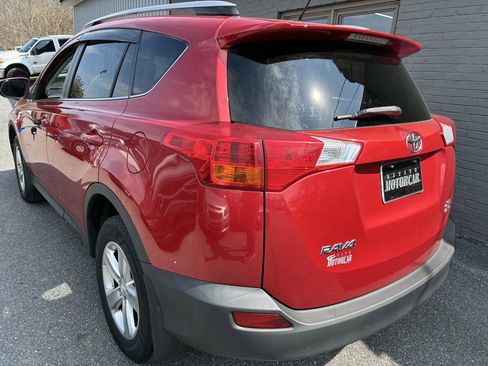 Used 2013 Toyota RAV4 XLE image 6