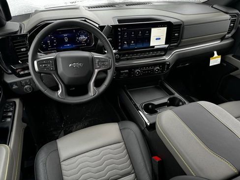 New 2026 Chevrolet Silverado 2500 ZR2 image 9