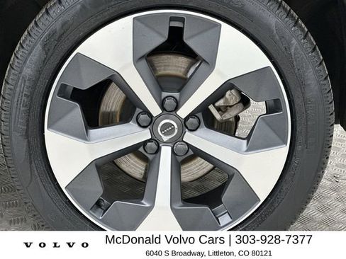 Certified 2023 Volvo XC40 B5 Plus w/ Driver Assist Package AWD/4WD image 10