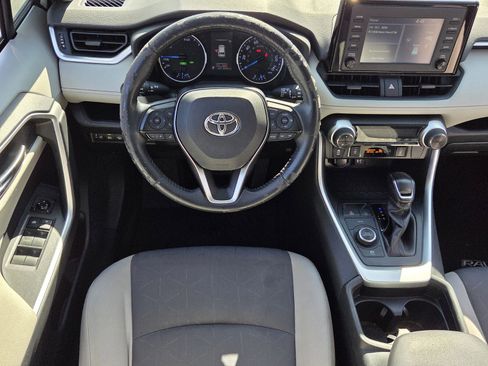 Used 2019 Toyota RAV4 XLE image 11