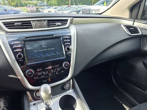 Used 2017 Nissan Murano SV AWD/4WD image 16