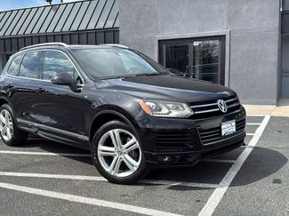 Used 2014 Volkswagen Touareg VR6 video 1