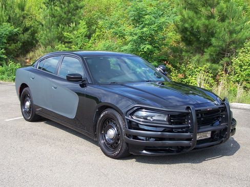Used 2019 Dodge Charger Police image 2