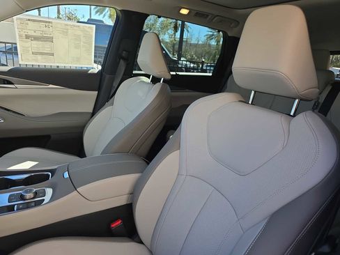 New 2026 INFINITI QX60 Luxe w/ Cargo Package image 16