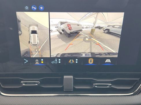 New 2027 Chevrolet Equinox RS w/ Safety and Technology Package FWD image 13