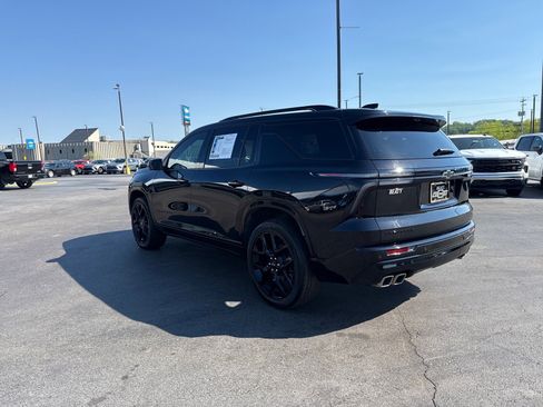Used 2024 Chevrolet Traverse RS w/ LPO, Floor Liner Package FWD image 5