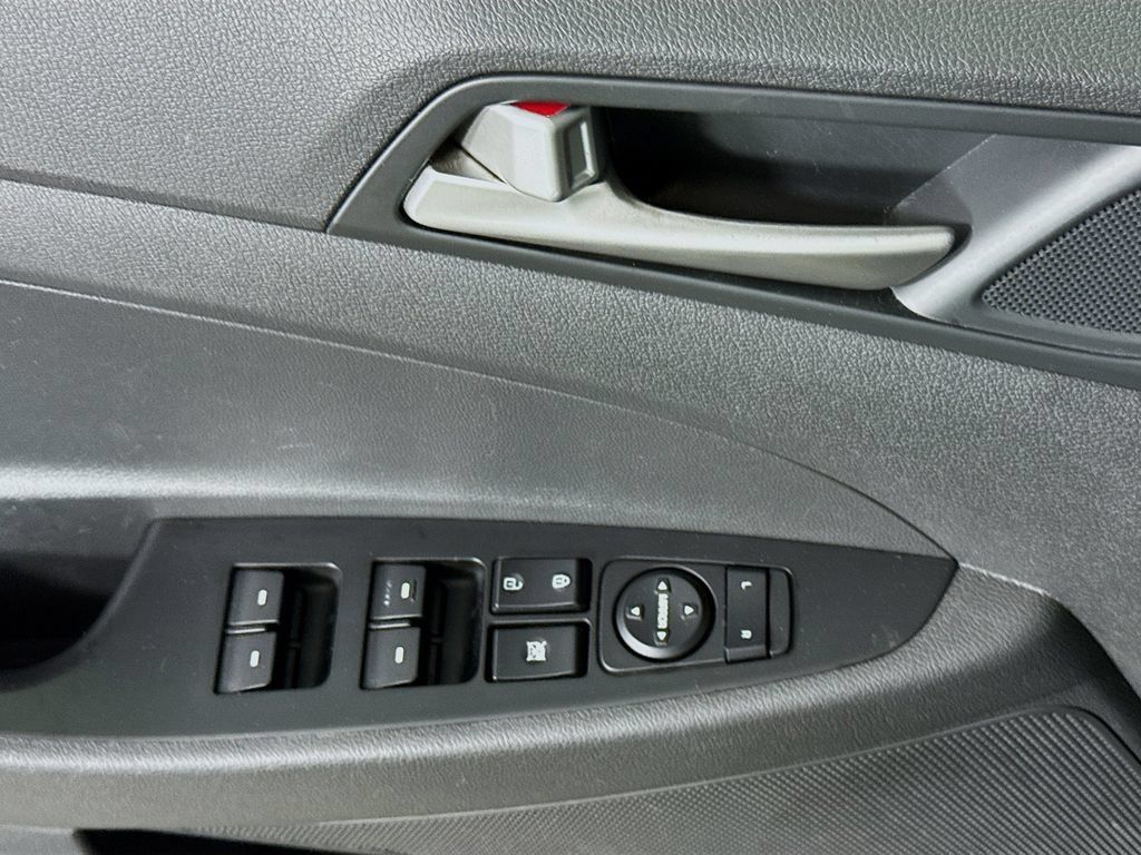 Used 2020 Hyundai Tucson SE FWD image 21
