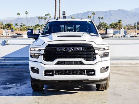 New 2026 RAM 2500 Laramie AWD/4WD image 3