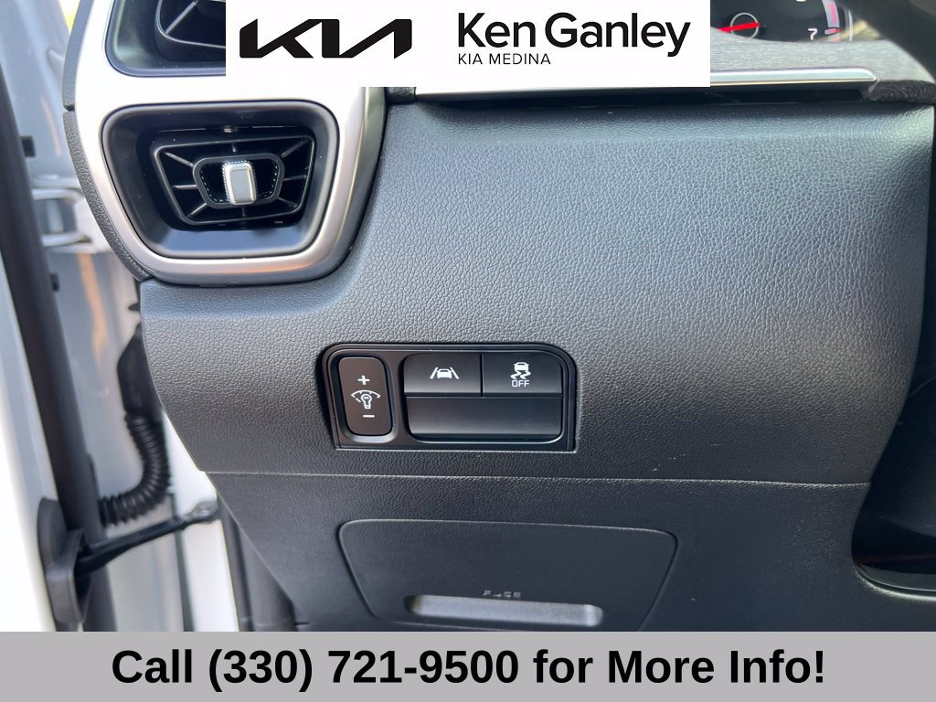 Certified 2023 Kia Sorento S w/ Panoramic Sunroof Package AWD/4WD image 27