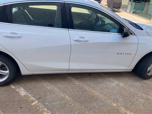 Used 2021 Chevrolet Malibu LS FWD image 8