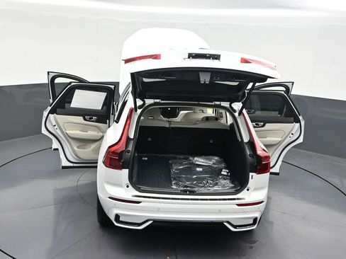 New 2026 Volvo XC60 B5 Ultra w/ Protection Package Premier AWD/4WD image 33