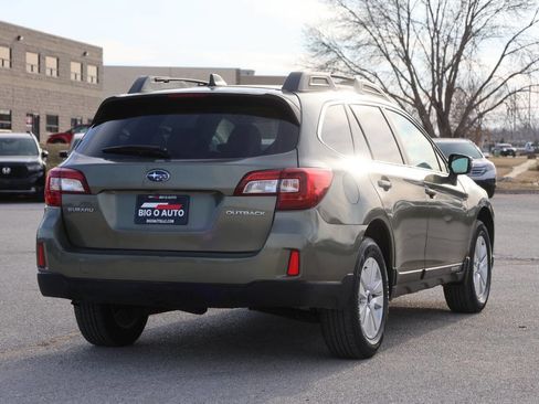 Used 2017 Subaru Outback 2.5i Premium image 9