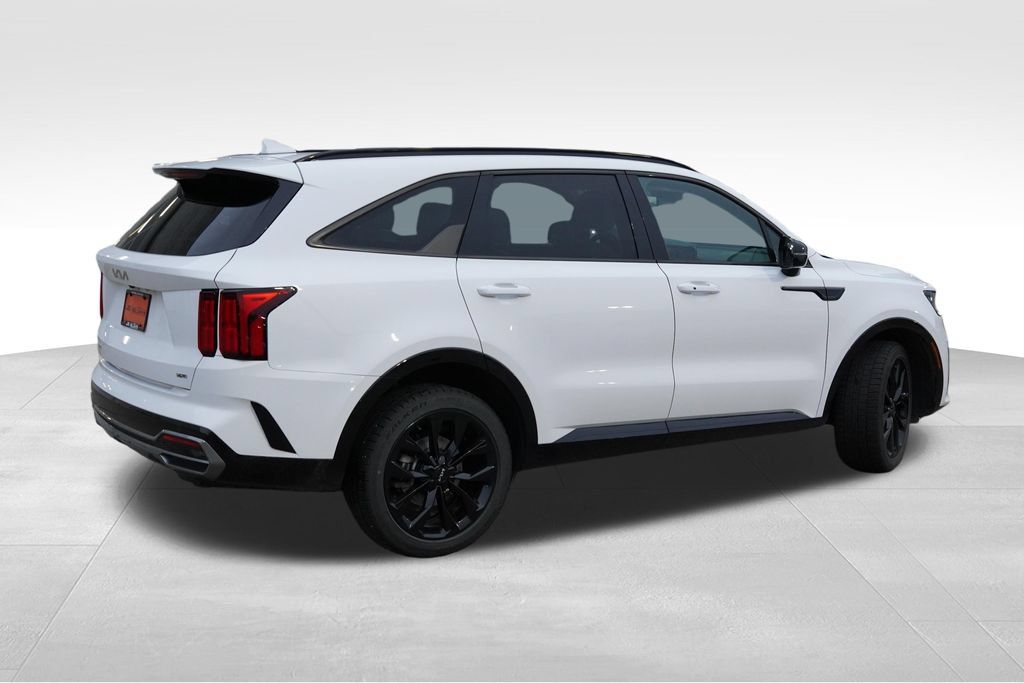 Used 2023 Kia Sorento SX AWD/4WD image 4