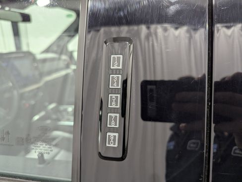 Used 2023 Ford F150 Raptor image 15