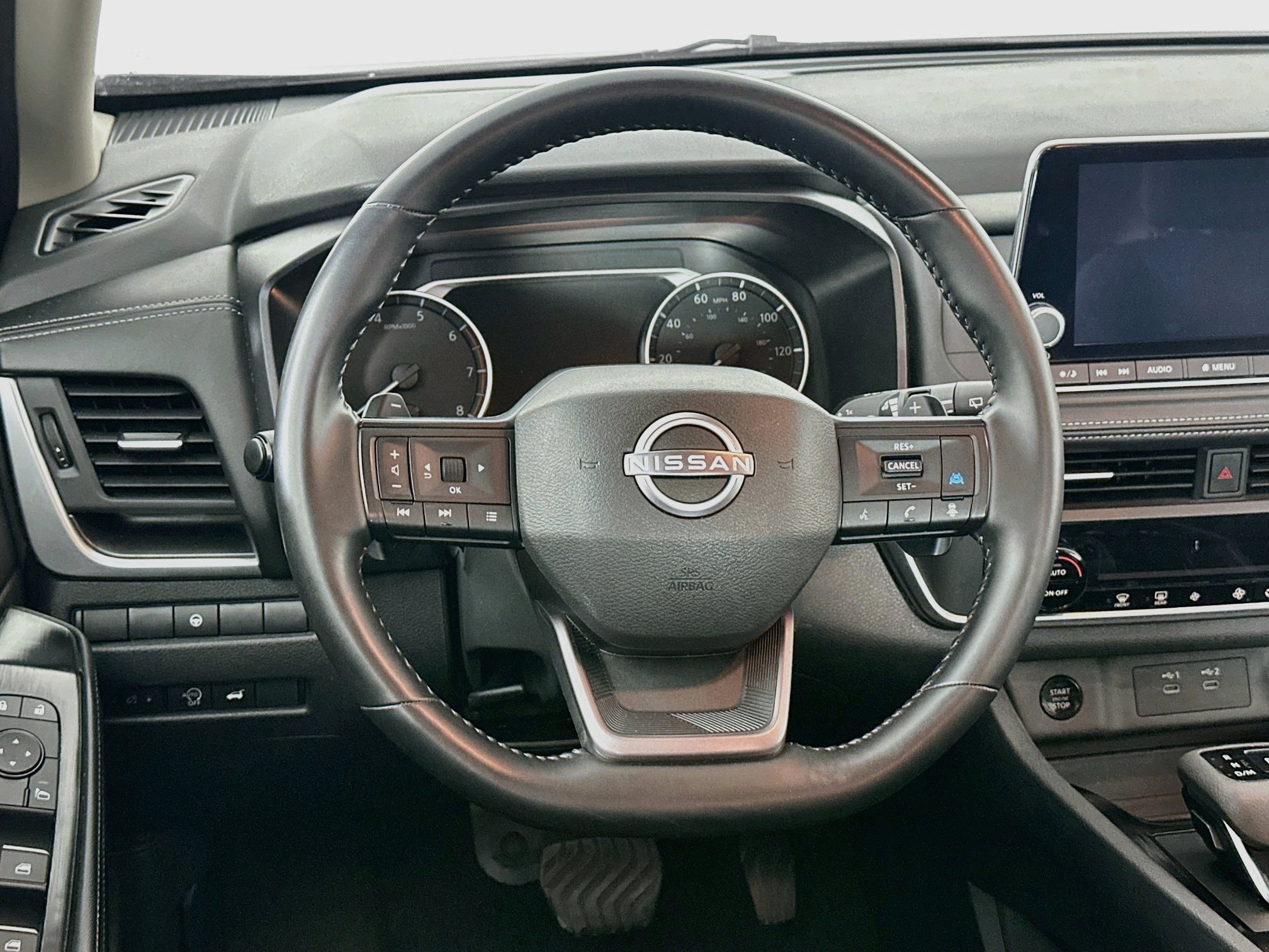 Used 2025 Nissan Rogue SV FWD image 18