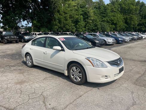 Used 2012 Nissan Altima 2.5 SL w/ 2.5SL Pkg FWD image 3