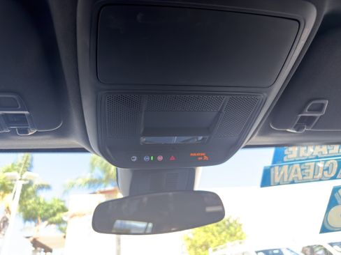 Used 2026 Chevrolet Equinox LT FWD image 33
