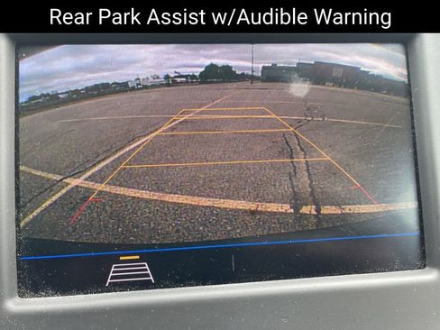Used 2021 Chevrolet Equinox LT FWD image 18