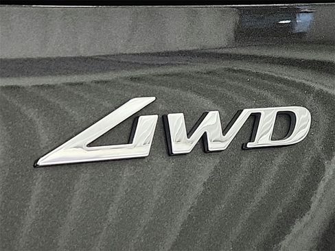 Used 2024 Genesis GV80 2.5T image 39