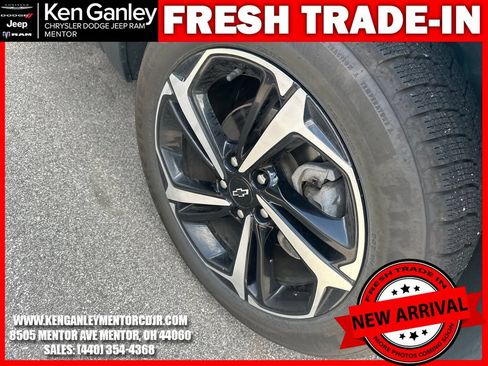 Used 2021 Chevrolet TrailBlazer RS w/ Sun and Liftgate Package AWD/4WD image 12