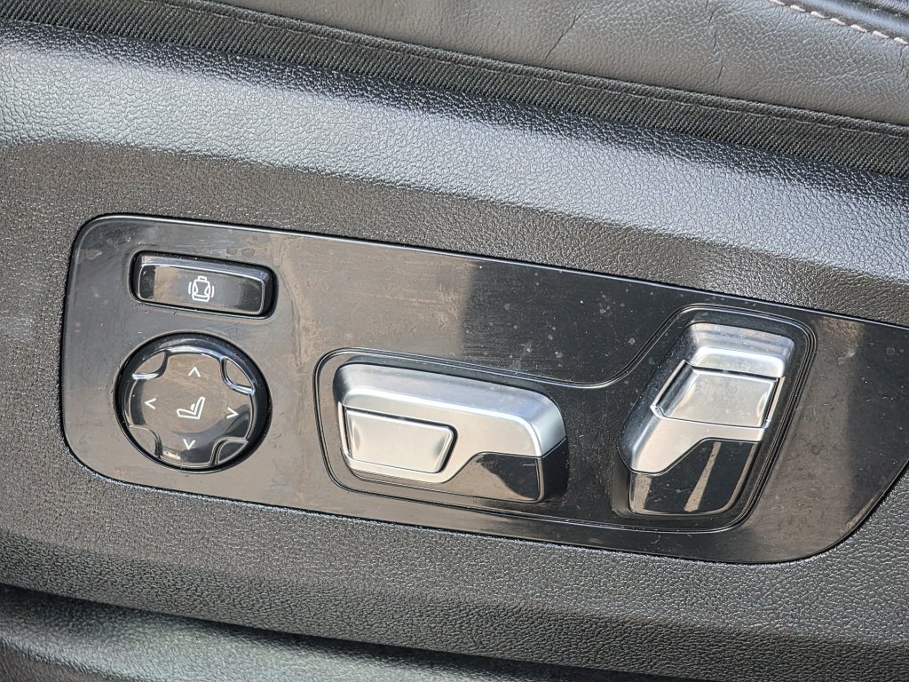 Used 2025 BMW X5 xDrive40i AWD/4WD image 28