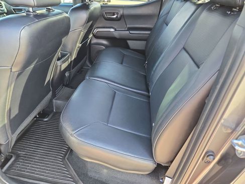 Used 2023 Toyota Tacoma Limited w/ Nightshade Package image 18