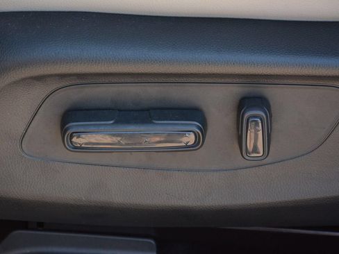 Used 2026 Honda HR-V EX-L image 8
