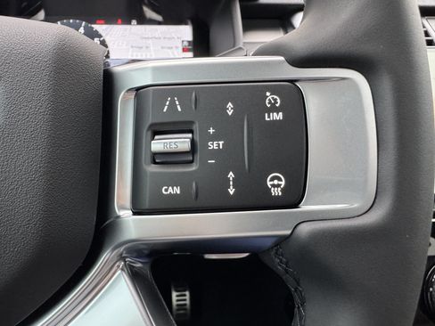 New 2026 Land Rover Discovery Dynamic SE AWD/4WD image 18