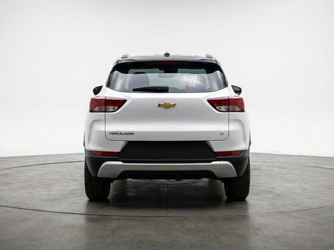 Used 2025 Chevrolet TrailBlazer LT FWD image 7