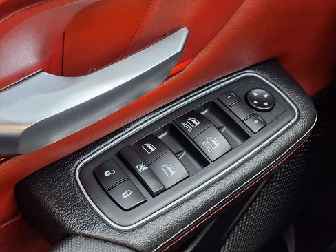 Used 2020 RAM 1500 Rebel image 10